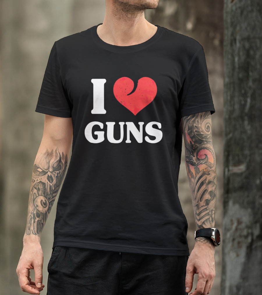I Love Guns - Heart T-Shirt