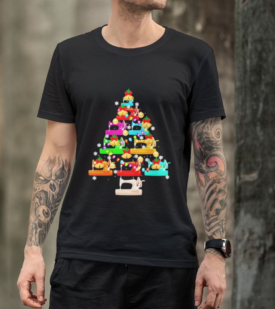 Quilt Sewing Lover Christmas Tree Sewing Machine Festive T-Shirt