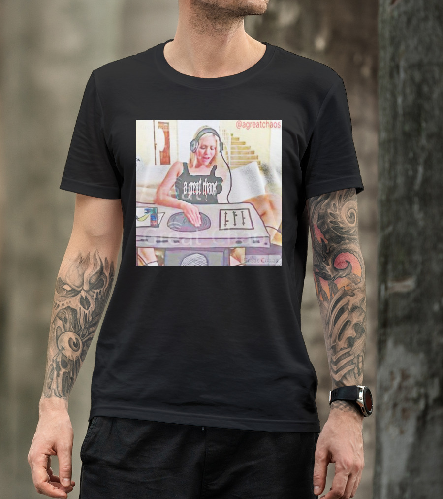 A Great Chaos Ken Carson DJing With Headphones And Mixing Table T-Shirt