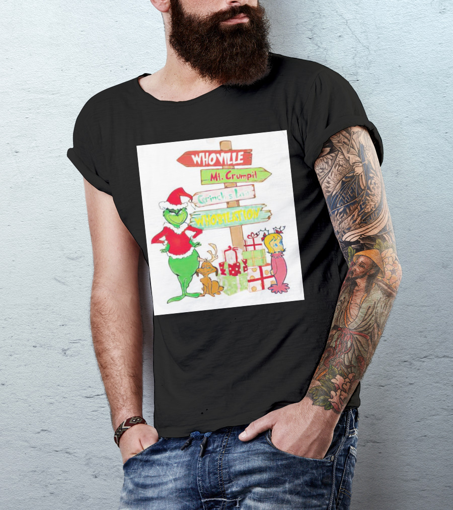Whoville Mt. Crumpit Grinch’s Lair Whobilation Christmas Scene With Grinch And Max T-Shirt