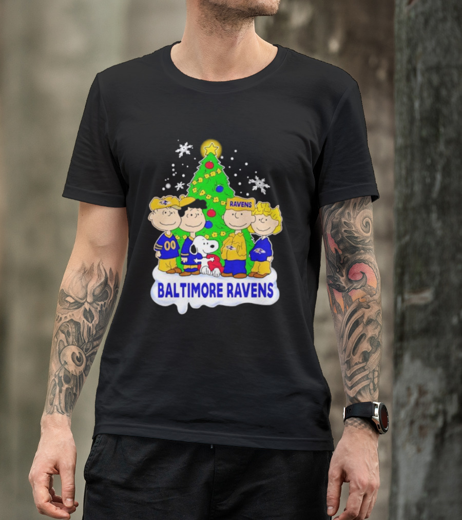 Baltimore Ravens Christmas Tree With Peanuts Characters T-Shirt