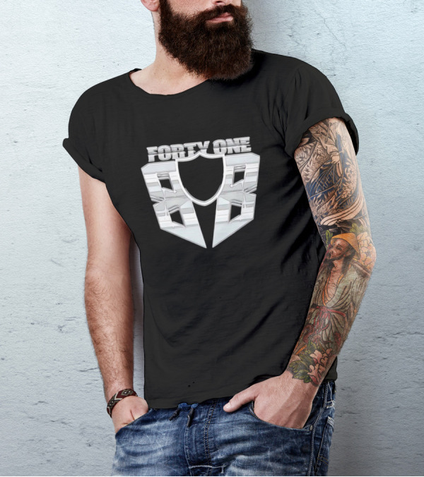 FORTY ONE BOB Silver Shield Style Raider Aesthetic T-Shirt