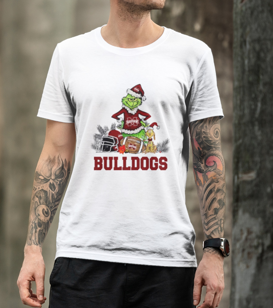 Bulldogs Grinch Max Dog Christmas Football Santa Hat T-Shirt