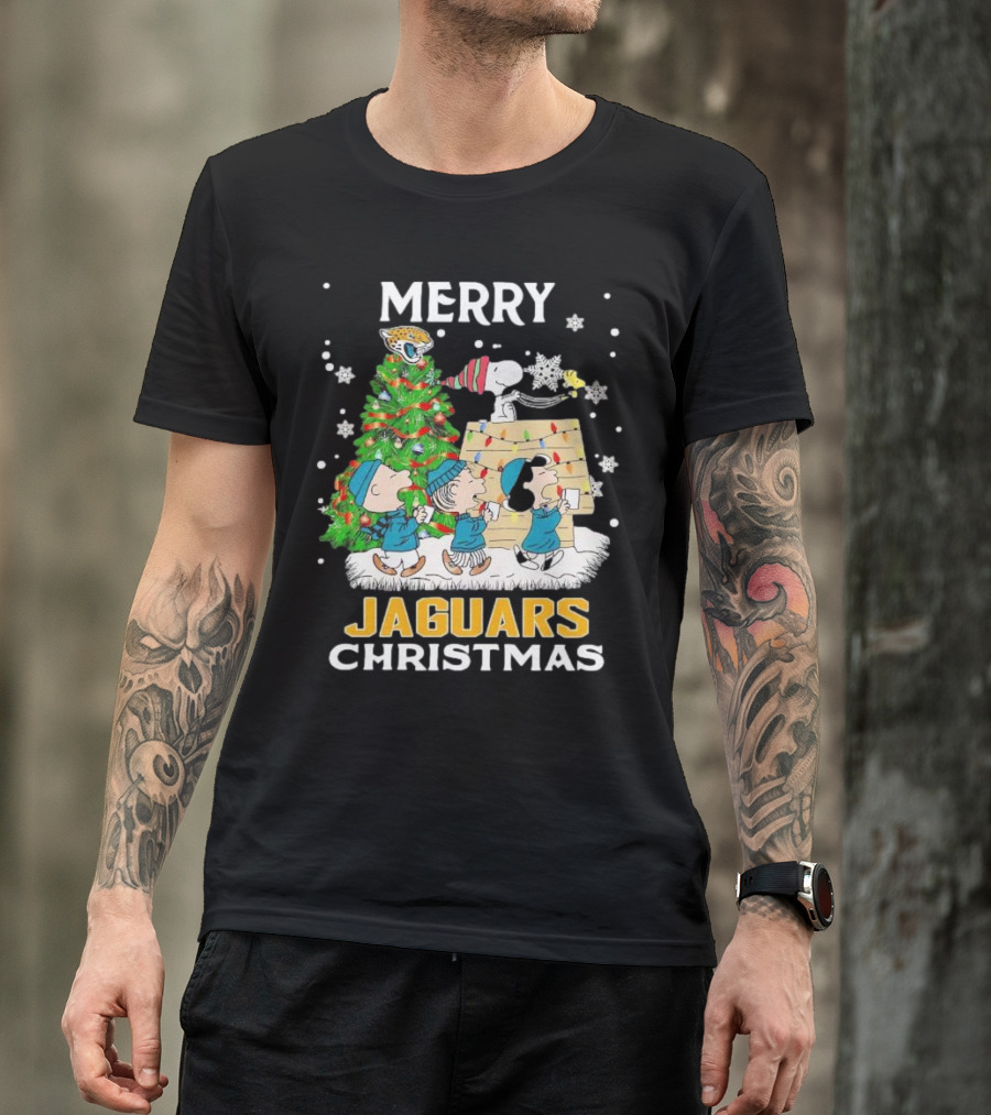 Merry Christmas Peanuts Characters Jacksonville Jaguars Snoopy Woodstock T-Shirt