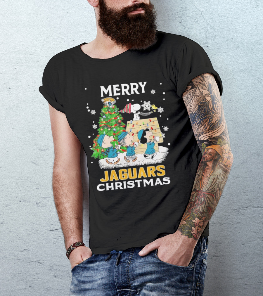 Merry Christmas Peanuts Characters Jacksonville Jaguars Snoopy Woodstock T-Shirt