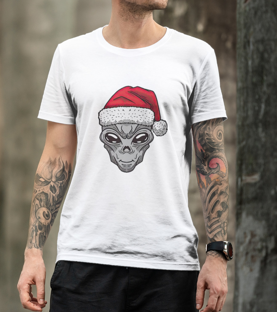 Santa Alien Christmas Hat Festive Extraterrestrial T-Shirt