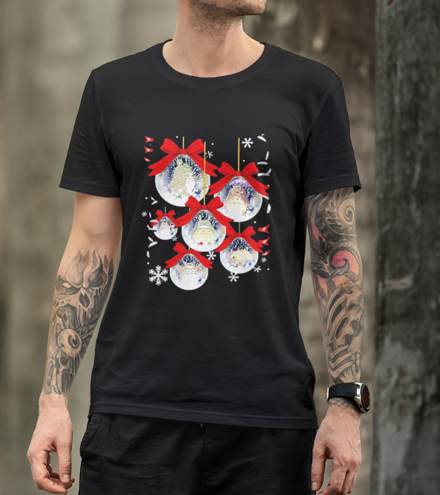 Totoro Chibi Christmas Ornaments With Snowflakes And Red Bows T-Shirt