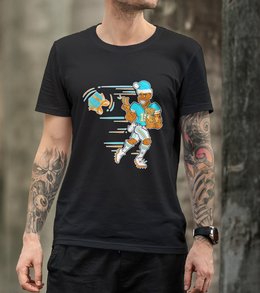 Tyreek Hill Cheetah Claus Football Holiday Player With Cheetah And Santa Hat T-Shirt