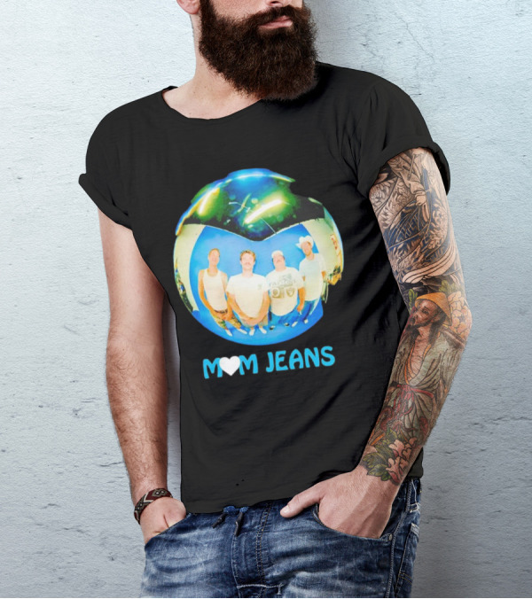 Mom Jeans Heart Raiders Orb Photo T-Shirt