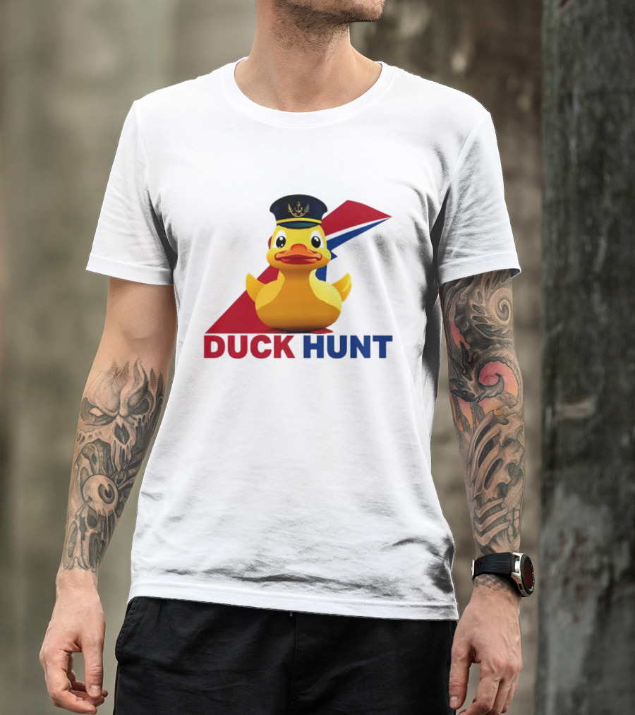 Cruising Duck Hunt Captain Rubber Duck Navy T-Shirt