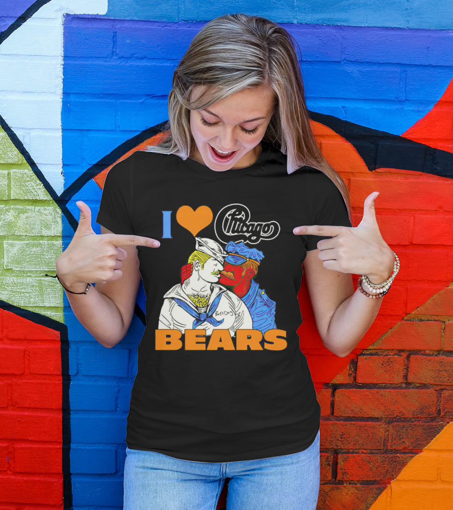 I Love Chicago Bears BossDog Sailor And Cop Embrace T-Shirt