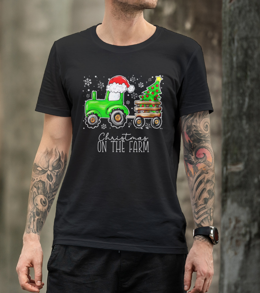 Christmas On The Farm Tractor Trailer Christmas Tree T-Shirt