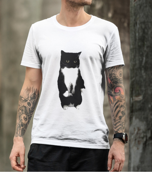 Cat Unico Uniuni Black And White Standing Cat T-Shirt