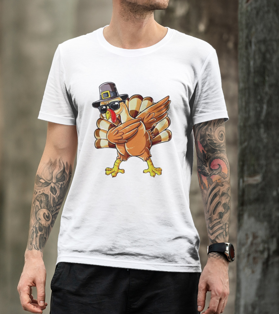 Thanksgiving Turkey Dabbing With Pilgrim Hat And Sunglasses T-Shirt