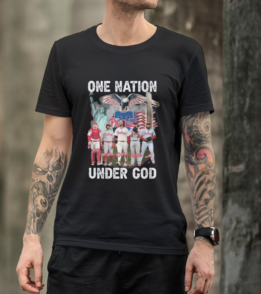 Philadelphia Phillies One Nation Under God Flag Statue Cross Signatures T-Shirt