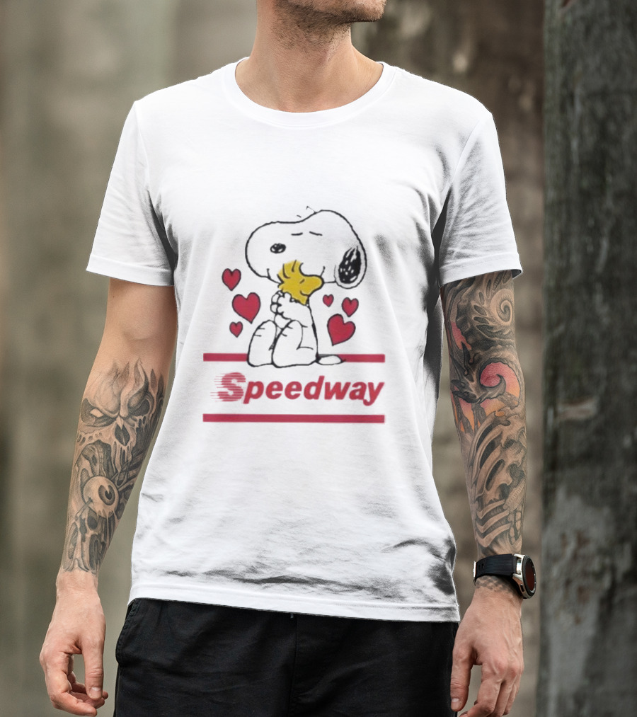 Snoopy Holding Woodstock Surrounded By Hearts Speedway T-Shirt
