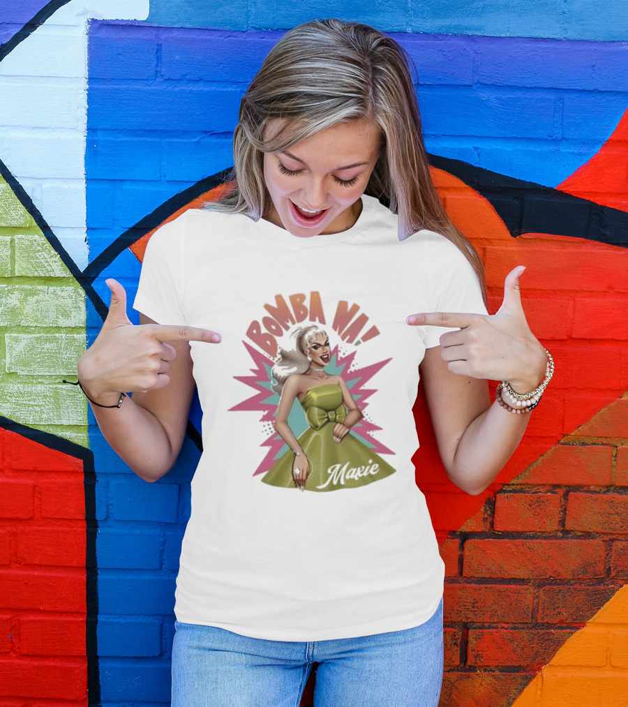 Bomba Na Maxie Vintage Style Pin-Up T-Shirt