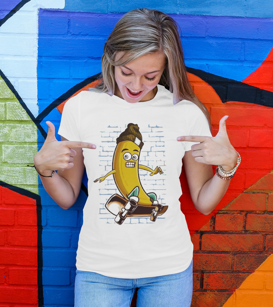 Inktastic Skateboarding Banana Beanie Graffiti Style Skateboard Rider T-Shirt
