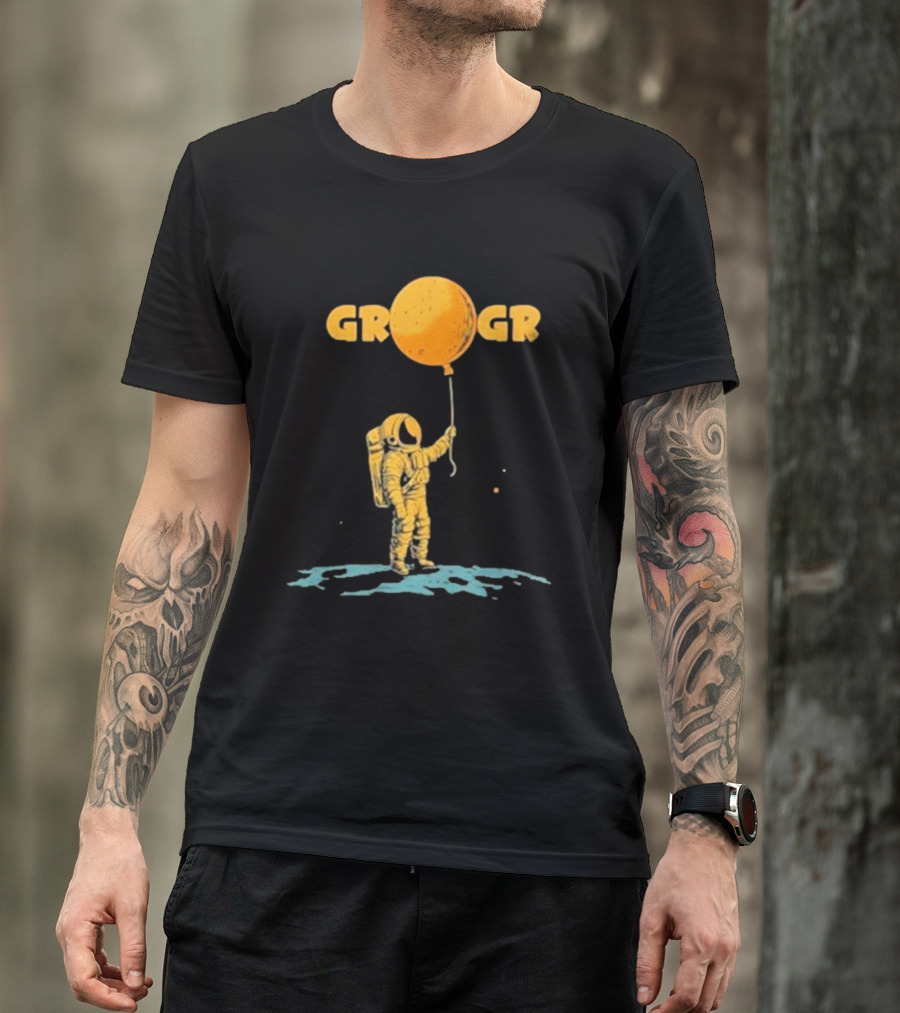 Aj Writes Crypto Get Rich Or Get Rekt Astronaut Holding Orange Moon Balloon T-Shirt