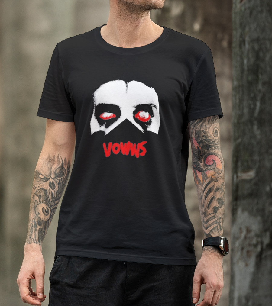Vowwsband Vowws Red Eyes Hollow Face T-Shirt