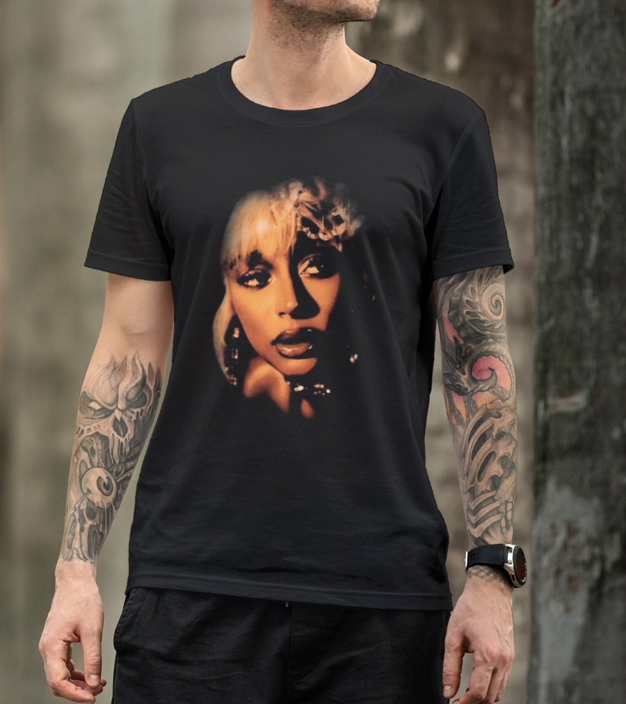 Victoria Monét Jaguar II Deluxe Vintage T-Shirt