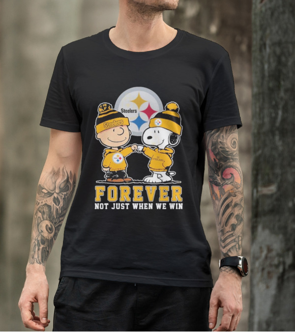 Pittsburgh Steelers Snoopy Forever Not Just When We Win Fan Fist Bump T-Shirt