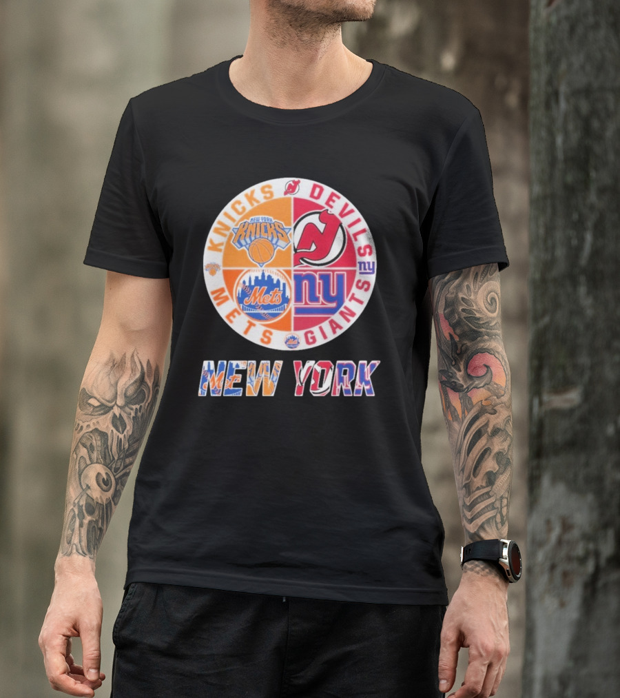 New York Knicks Mets Giants New Jersey Devils Basketball Baseball Football Hockey T-Shirt