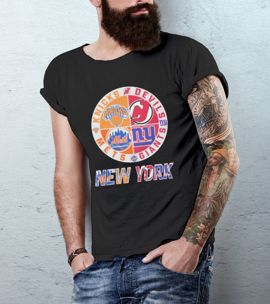New York Knicks Mets Giants New Jersey Devils Basketball Baseball Football Hockey T-Shirt