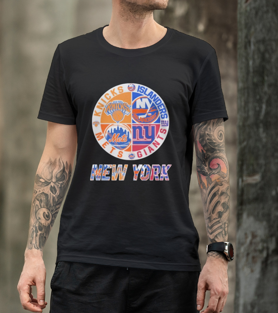 New York Knicks Mets Giants Islanders Logos Circle NYC Sports Teams T-Shirt