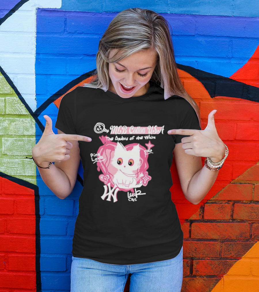 MLB Cotton USA The Doubts Of The White Cat Pink Love Lucky Cat T-Shirt
