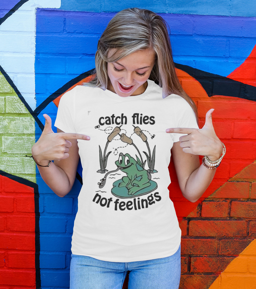 Catch Flies Not Feelings Frog On Lily Pad With Swirling Flies T-Shirt