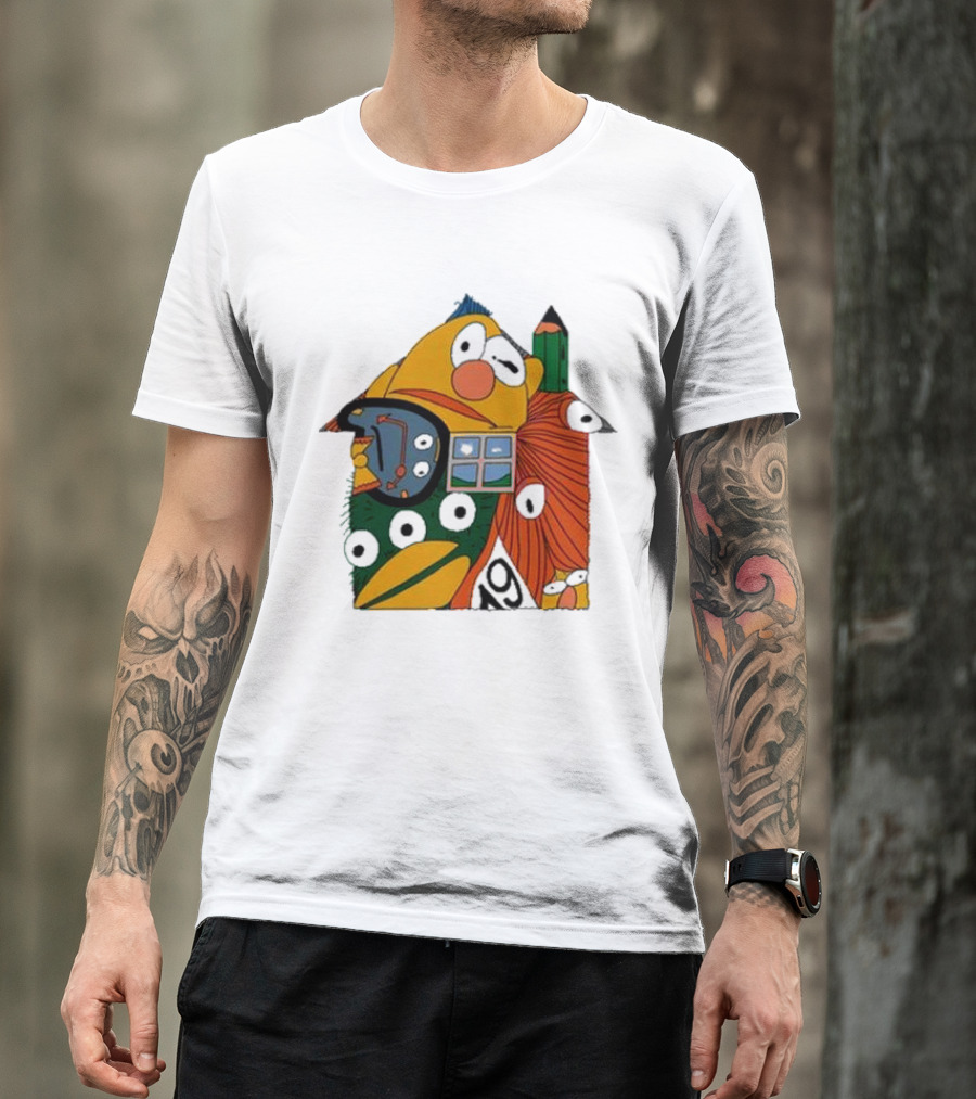 Don’t Hug Me I’m Scared And Pencil Characters T-Shirt
