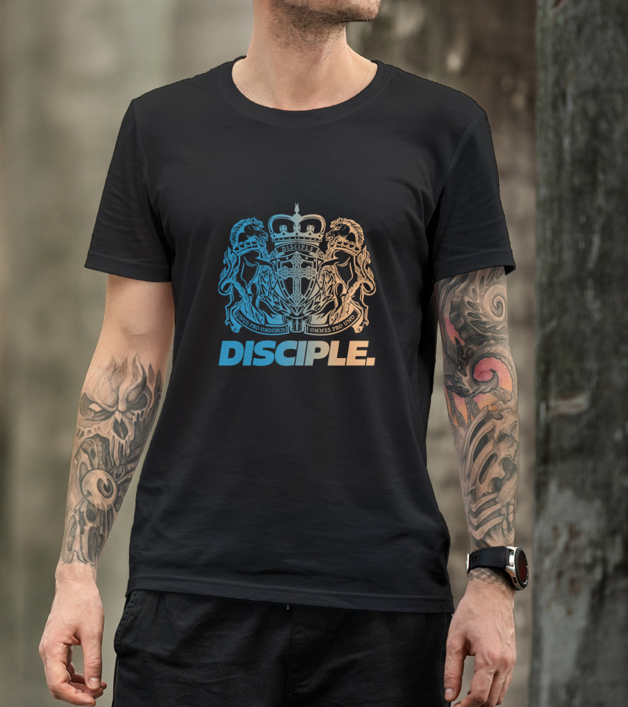 DISCIPLE Omnes Pro Uno Unus Pro Omnibus Crest T-Shirt