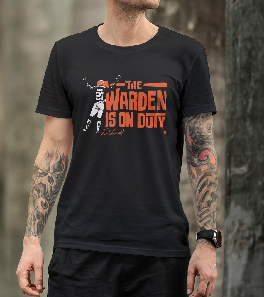 The Warden Denzel Ward Is On Duty 21 Signature Football T-Shirt