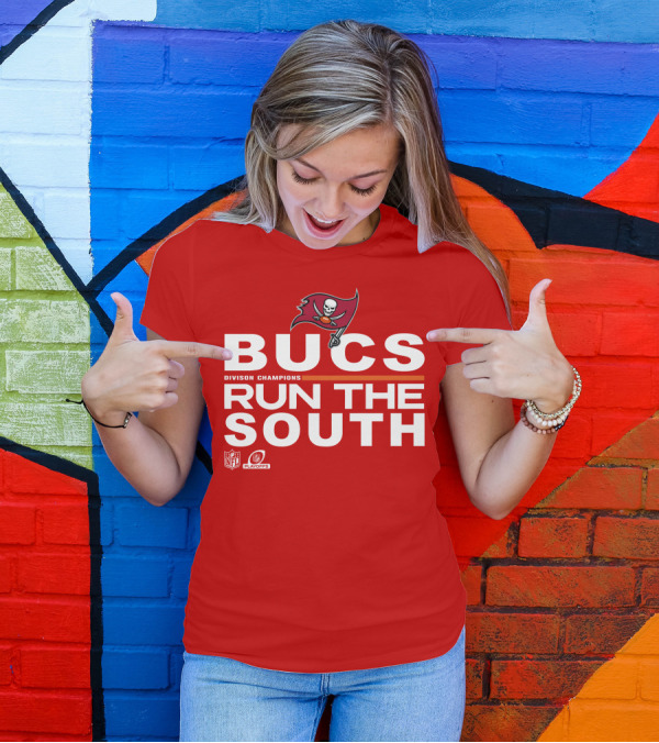 Bucs Division Champions Run The South NFL Playoffs T-Shirt