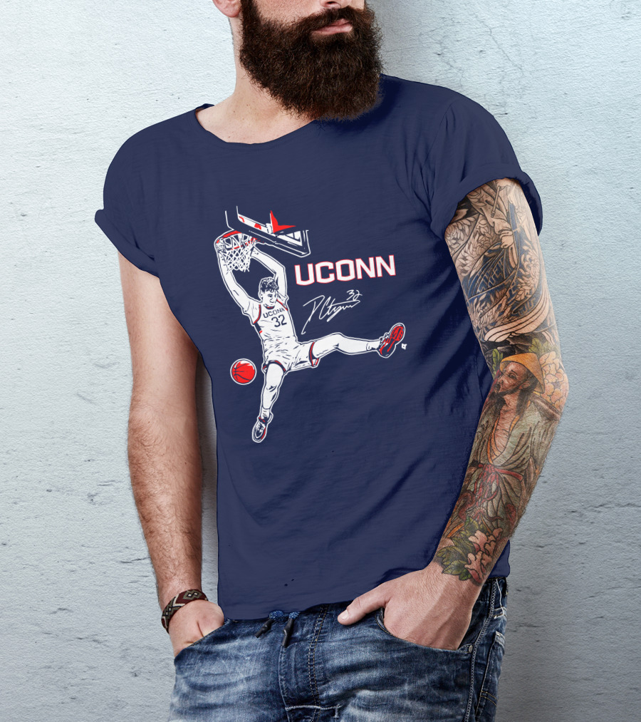 UConn Basketball Donovan Clingan Slam Dunk Signature 32 T-Shirt