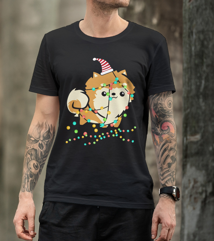 Christmas Lights Pomeranian Santa Hat T-Shirt