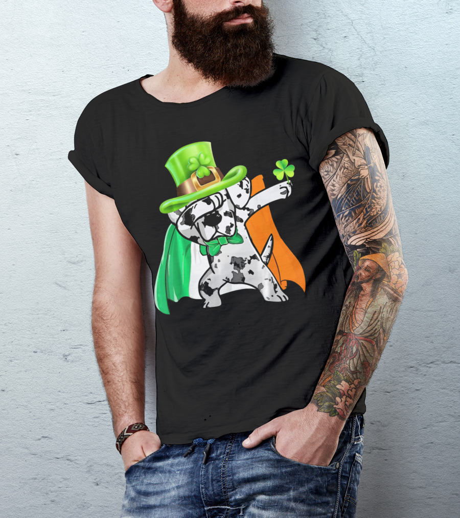 Dabbing Great Dane Irish Flag Shamrock Hat Cape T-Shirt