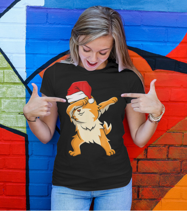 Dabbing Pomeranian With Santa Hat T-Shirt