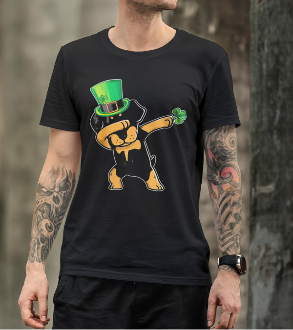 Funny St. Patrick's Day Rottweiler Dab Dabbing Dance With Green Hat And Shamrock T-Shirt
