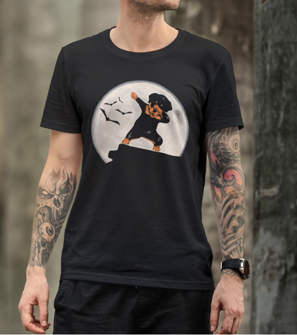Funny Rottweiler Dabbing Dog Halloween Costume With Moon And Bats T-Shirt