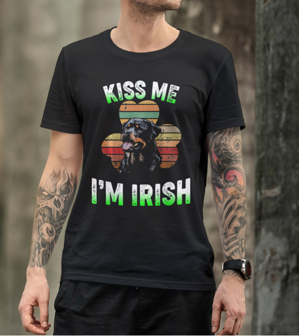 Kiss Me I'm Irish Funny Vintage Shamrock Rottweiler T-Shirt