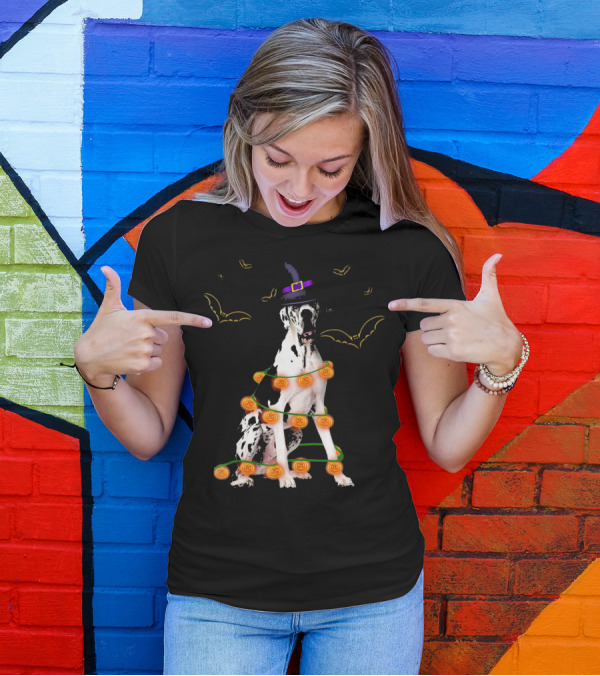 Great Dane Witch Hat Pumpkin Lights Bats Halloween Kids Funny T-Shirt