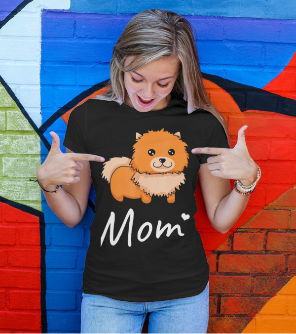 Pomeranian Mom I Love Dogs Dog Moms T-Shirt