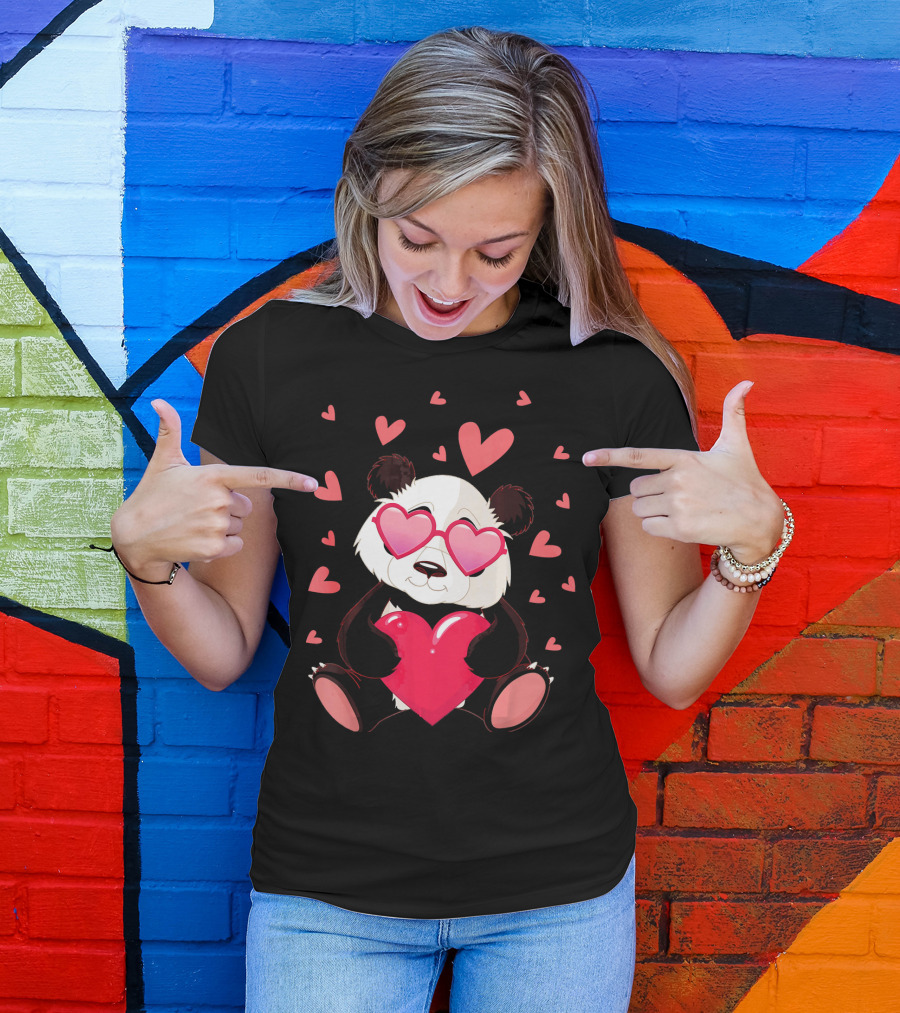 Cute Panda With Heart Glasses Valentines Day T-Shirt