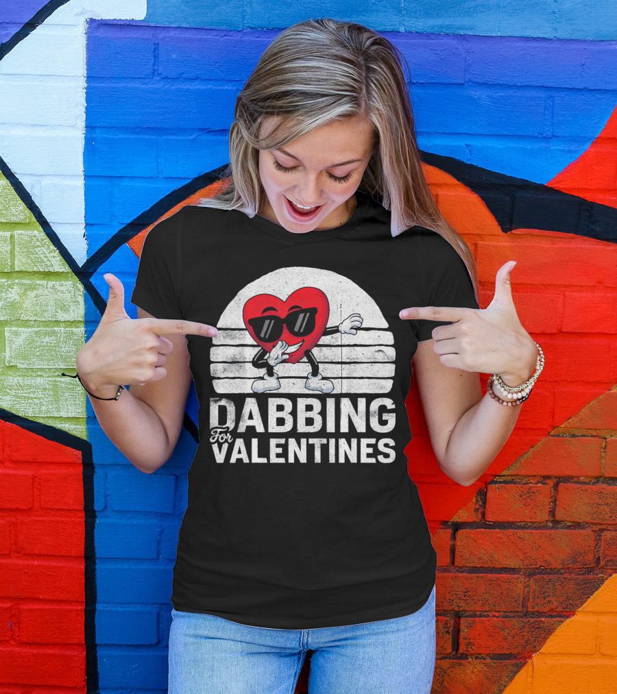 Dabbing For Valentines Funny Heart Valentine’s Day T-Shirt