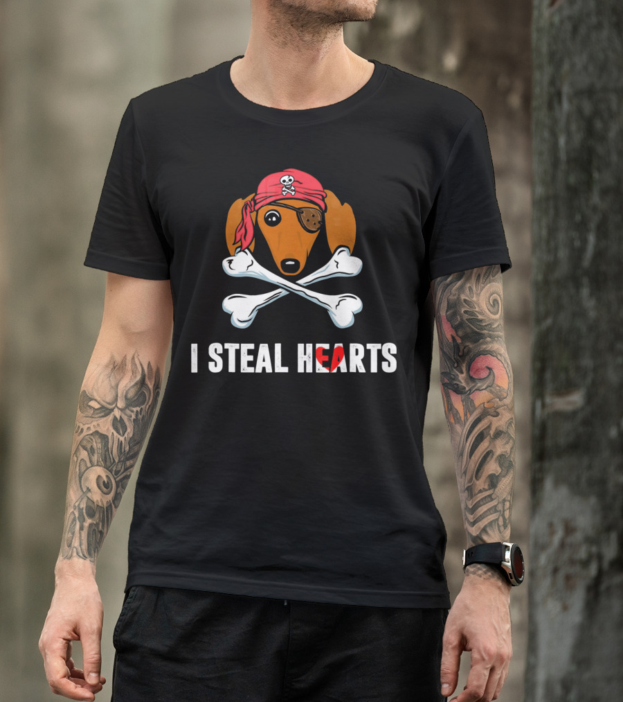 I Steal Hearts Dachshund Pirate Dog With Skull Crossbones Bandana Eyepatch T-Shirt