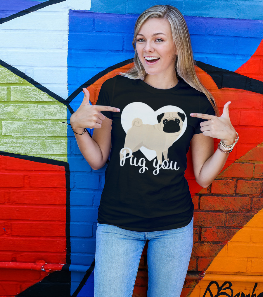 Pug You Heart Background T-Shirt