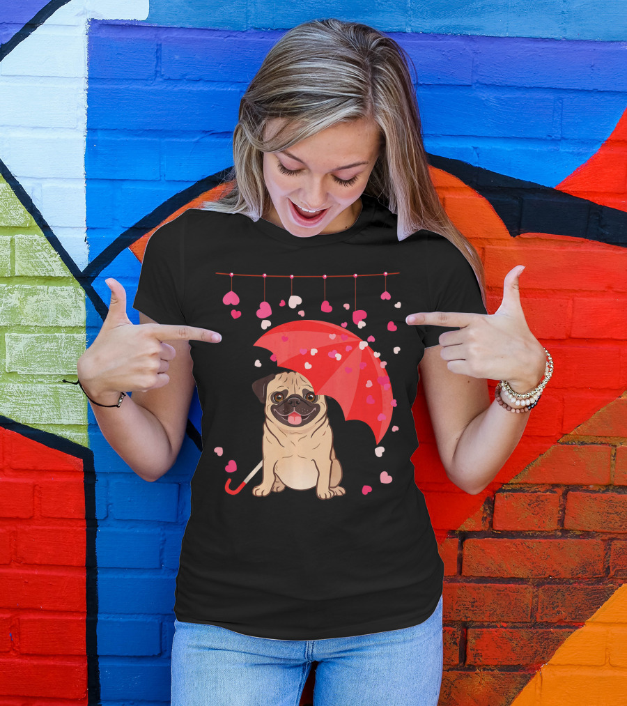 Pug With Umbrella And Falling Hearts Valentine's Day T-Shirt