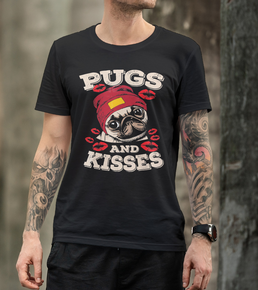 Pugs And Kisses Funny Dog Lovers Pet Valentine Lips Beanie T-Shirt